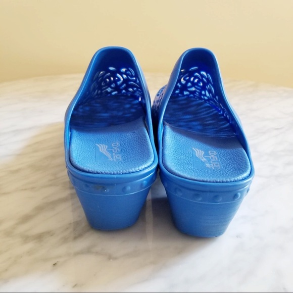 Dansko Pippa Jelly Blue Slip On Cut Out Clogs - Picture 6 of 7